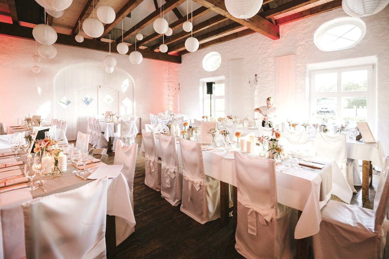 Weiße Stofftischdecken